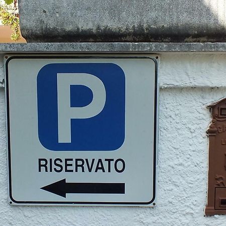 Hotel Villa Claudio マリーナ・ディ・マッサ エクステリア 写真